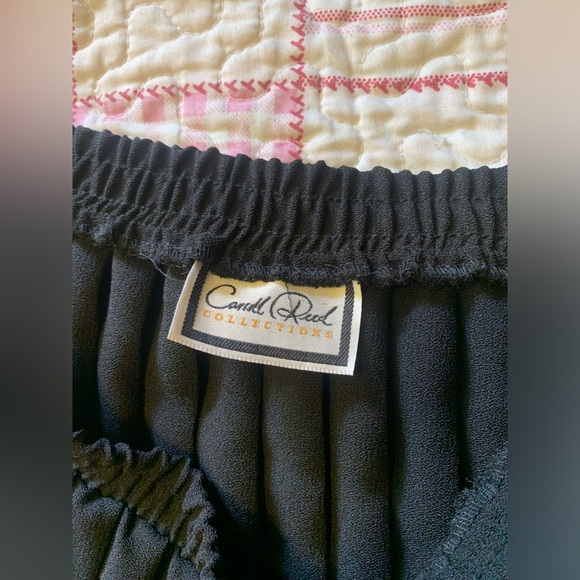 Black pleated midi skirt - Picture 2 of 2